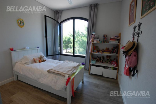 Imagen 11 de 27 de Hermosa Casa En Barrio La Comarca