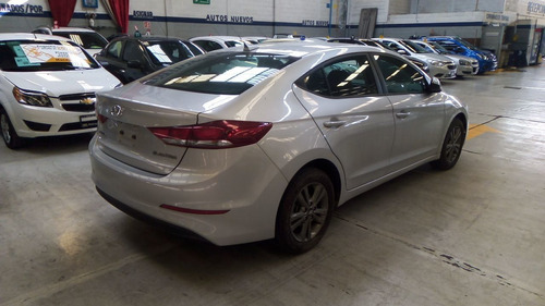 Imagen 3 de 9 de Hyundai Elantra 2018 2.0 Gls Premium At