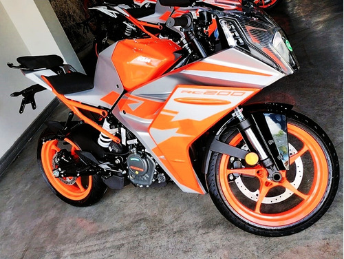 Imagen 13 de 15 de Rc 200 Ktm Automoto Lanús