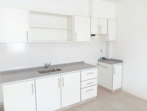 Imagen 5 de 14 de Departamento En Venta En Avellaneda Este