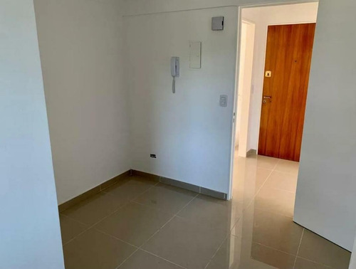 Imagen 2 de 9 de Departamento - Libertador Al Río