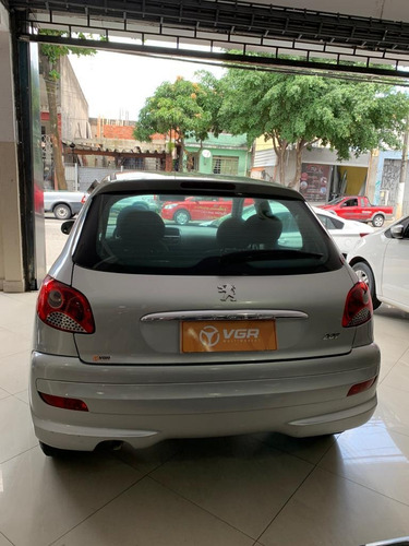 Peugeot 207 2013 1.4 Xr Flex 5p