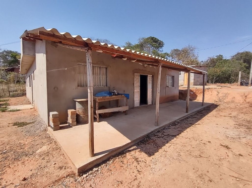 Imagem 3 de 30 de Ótima Chácara, Faltando Acabamento, Com 4 Dormitórios, Córrego, Bem Localizada, À Venda, 2000 M² Por R$ 280.000 - Rural - Socorro/sp - Ch1039