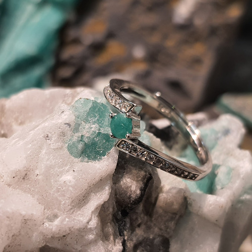 Anillo Hermoso De Plata Con Esmeralda Colombia