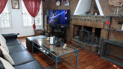 Chalet En Venta En Parque Leloir