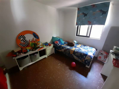 Casa Los Aliaga, Eduardo Castillo