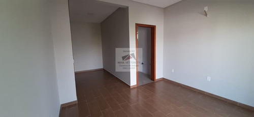 Casa A Venda No Bairro Cachoeira Do Bom Jesus Em - 3701-1