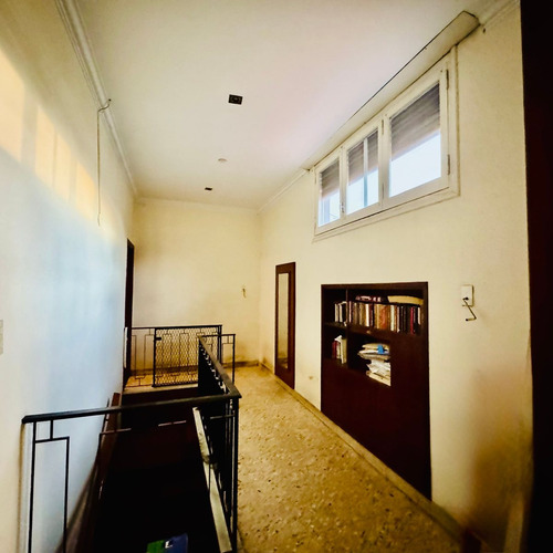 Venta Casa 6 Ambientes Villa Sarmiento Con Piscina