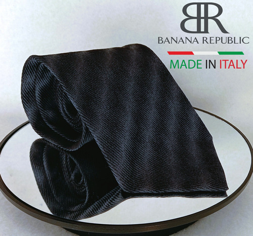 Corbata Banana Republic, 100% Seda, Italiana Elegante Diseño