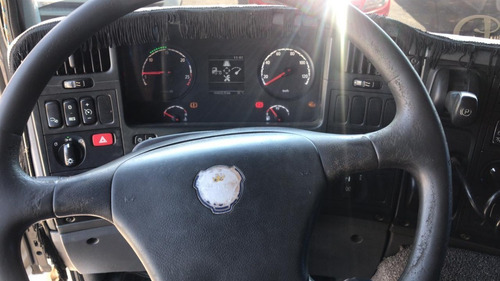 Imagem 13 de 14 de Scania P250 Truck Carroceria