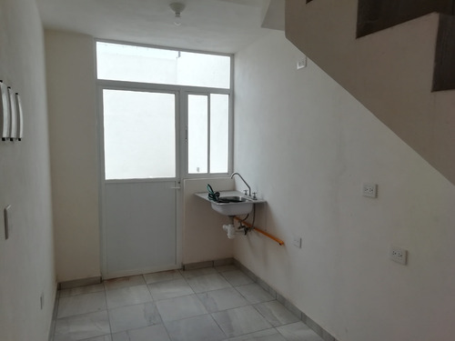 Casa En Renta, Colinas De San Patricio, Av Colinas De San Patricio, Rcr 399553