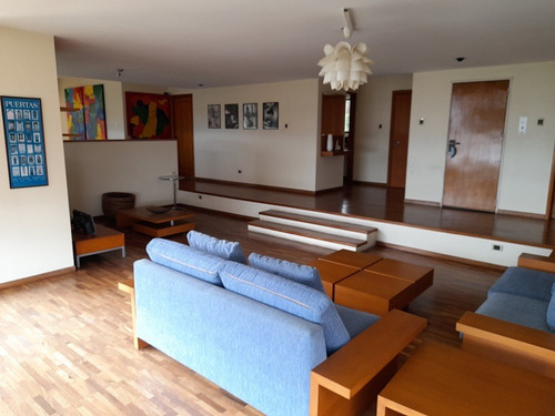 Apartamento En Residencias Isla Coral, El Parral. Ata-1006