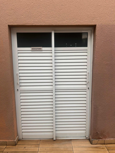 Apartamento 2 Dormitórios Sendo 1 Suite, Com 2 Vagas Fixas