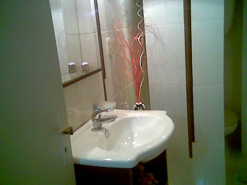 Imagen 3 de 4 de Dueño Vende. Apartamento Centro Al Frente Categoría Impecab