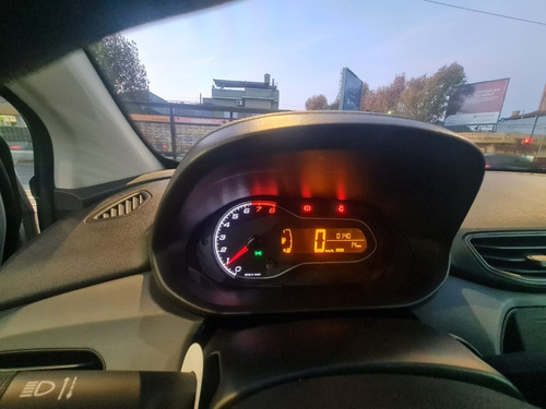 Imagen 10 de 21 de Nuevo Chevrolet Onix Joy Plus Prisma Black 0km 2023 Smt6