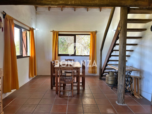 Casa En Venta A Tres Cuadras De La Playa. Piriápolis - Punta Negra. 1590 Metros Cuadrados De Terreno.