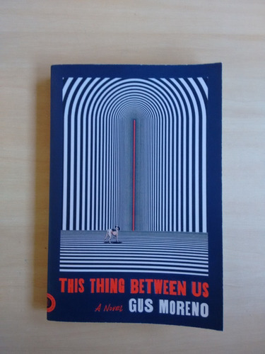 Livro This Thing Between Us Gus Moreno 934y (Usado)