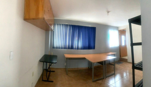 Edificio De 3 Niveles En Venta En Pensador Mexicano, Venustiano Carranza