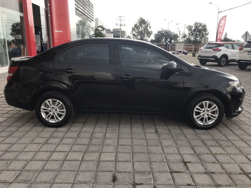 Imagen 13 de 15 de Chevrolet Sonic 4 Puertas