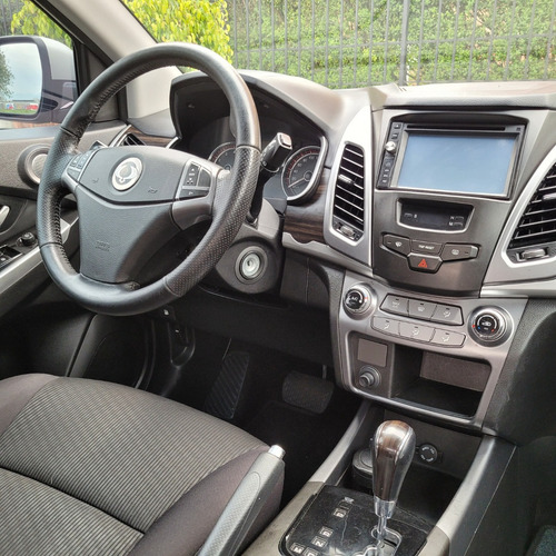 Ssangyong Korando 2.0 Gasolina Aut 4x2 Verla Es Comprarla