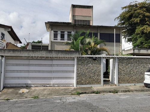 Hermosa Casa En Santa Paula En Calle Cerrada Con Vista Panoramica 24877