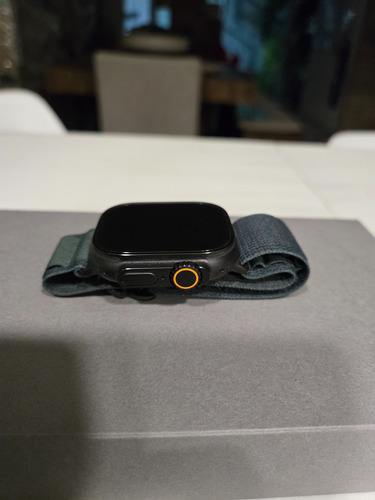 Apple Watch Ultra 2 Gps +celular Titanio 49mm Gris Oscuro Mesh Verde Oscuro Negro (Usado)