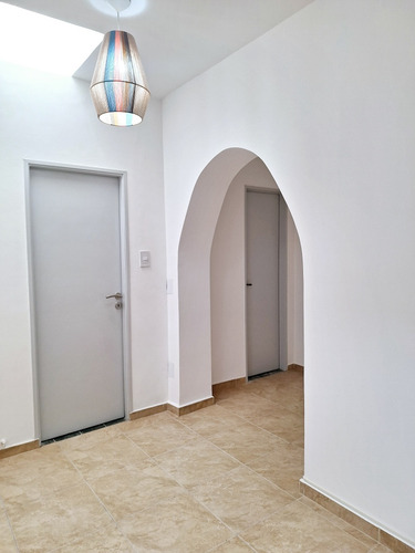 Se Alquila Espacio Para Consultorios/oficinas/estética