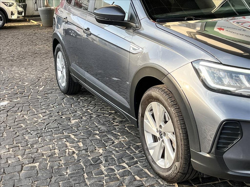 Volkswagen Nivus 1.0 200 TSI TOTAL FLEX COMFORTLINE AUTOMÁTICO