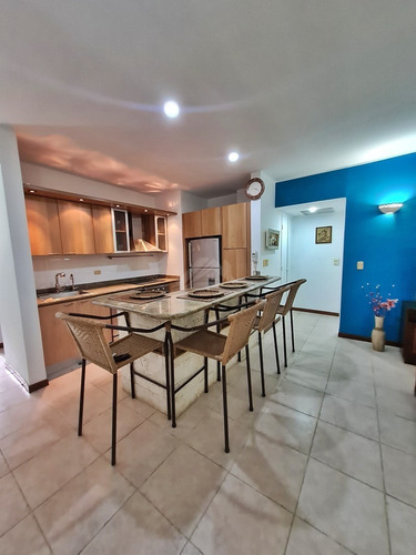 Imagen 3 de 13 de Apartamento Pb Con Terraza, Res. Las Marinas