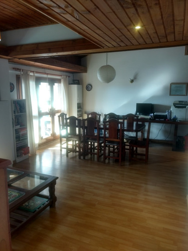 Amplio Semipiso Dúplex Con Vista Panorámica En Bariloche. Retasado