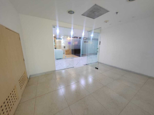 Oficina Torre Wtc, 40 M2 Nivel 10