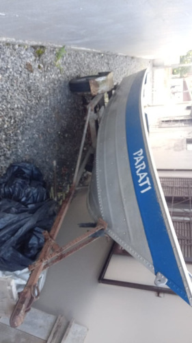 Imagem 3 de 4 de Barco 5m Completo Com Motor E Carretinha.