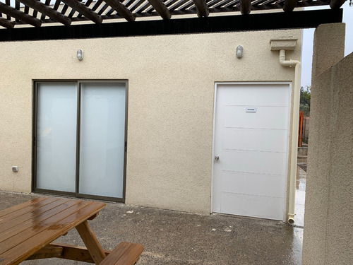 Casi Nuevo, Piscina, Cercano Autopista Troncal Sur