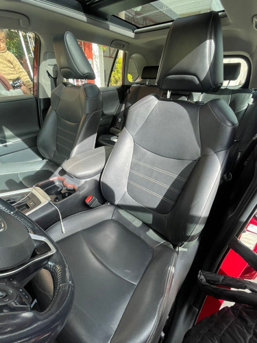 Imagen 8 de 20 de Rav4 2019 Hybrid Full Equipo Comprado 2020, 22000km