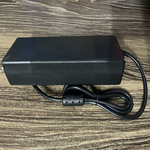 Adaptador De Corriente 15v8a - 48v3a Para Monitores, Interru