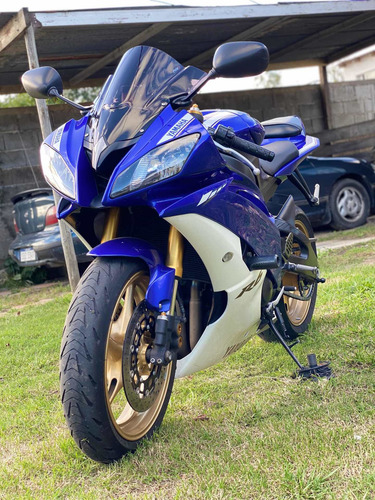 Yamaha R6