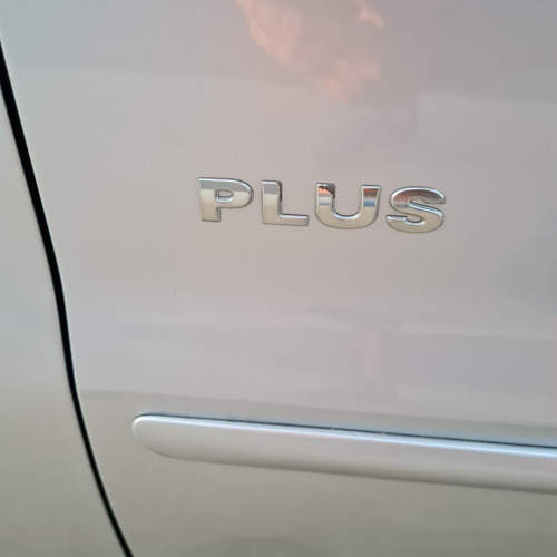 Volkswagen Fox 1.6 Vht Plus Total Flex 5p