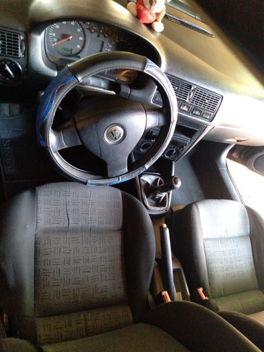Volkswagen Golf 2003 1.6 5p