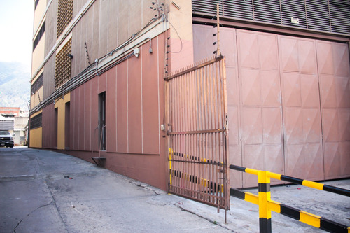 Oportunidad Local Industrial Con Deposito En Venta