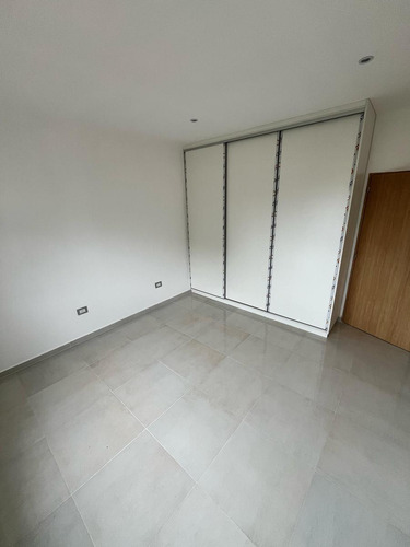 Duplex De Dos Dormitorios A Estrenar En Venta