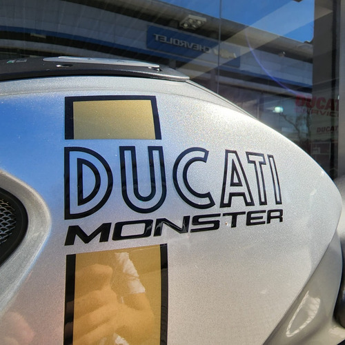 Imagen 4 de 13 de Ducati Monster 1100 S Gris Año 2010 Ducati Rosario