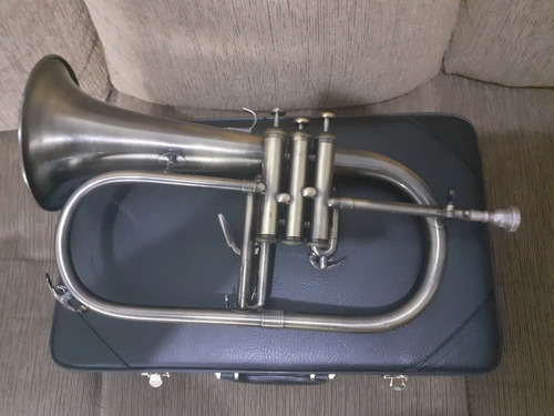 Imagem 2 de 5 de Flugelhorn Sib