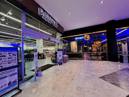 Local En Centro Comercial