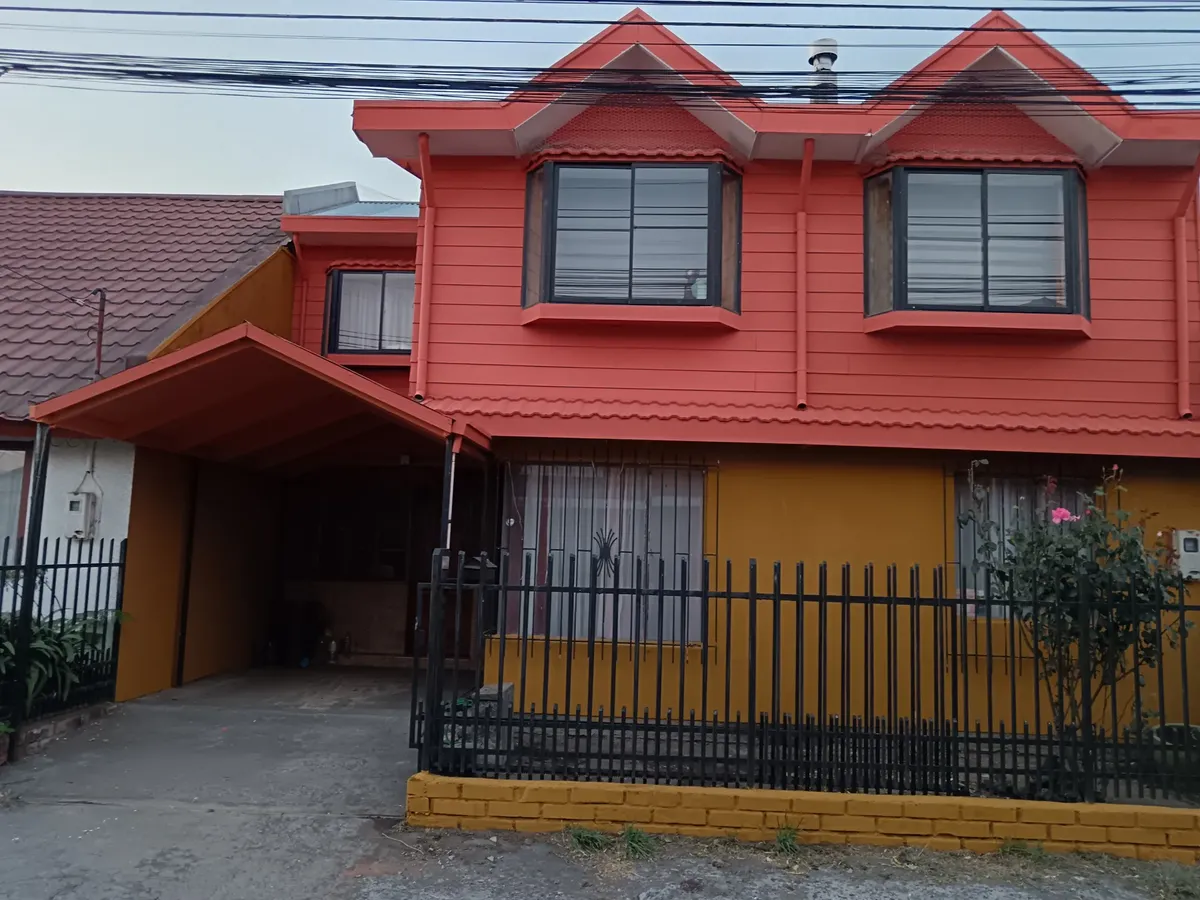 Imagen 1 de 12 de Casa Amplia, 4 Dormitorios, 2 Baños, Antijardín, Sala Lavado