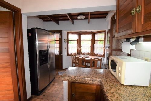 Casa Con Piscina Muy Cómoda, Ideal Para Veranear!!- Ref: 185