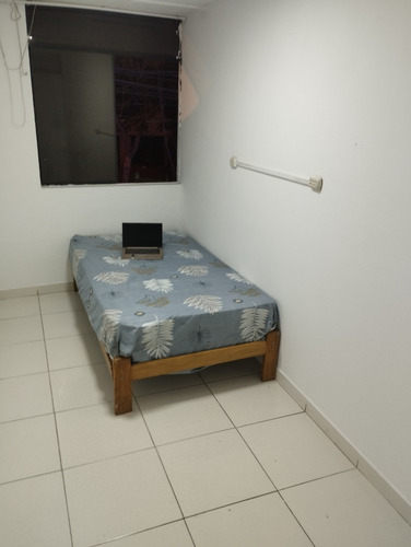 Imagen 7 de 25 de Minidepartamento En San Borja, Departamento En San Borja, Departamentos En San Borja, En Avenida Rosa Toro Cuadra 9 Cruce Con Canada Cuadra 35, Excelente Zona Comercial Todo A La Mano