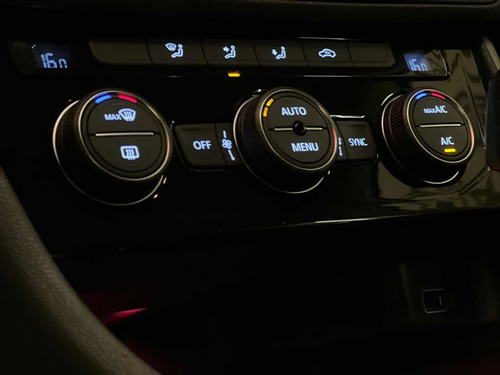 Imagem 7 de 15 de Jetta 1.4 Tsi 250 Comfortiline Flex 2019 49.000km Com Couro