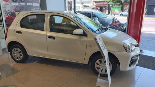 Toyota Etios 1.5 X 5p 2021 0km