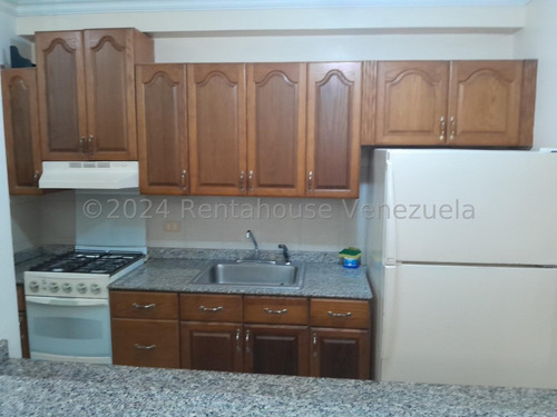 Dg Alquila Comodo Apartamento Amoblado En La Lago Maracaibo