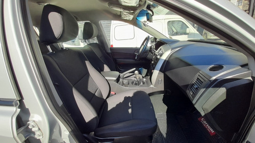 Imagen 16 de 18 de Ssangyong Actyon Sport 4x2 Ac Ll